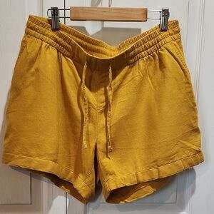 Old Navy Yellow Women's Shorts